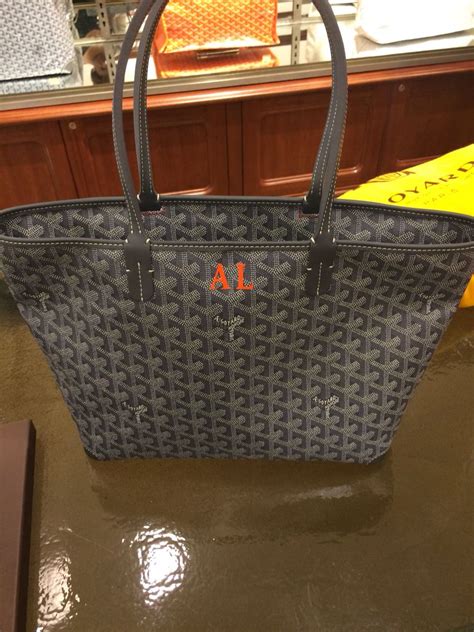 where to buy goyard bags in chicago|goyard store locator.